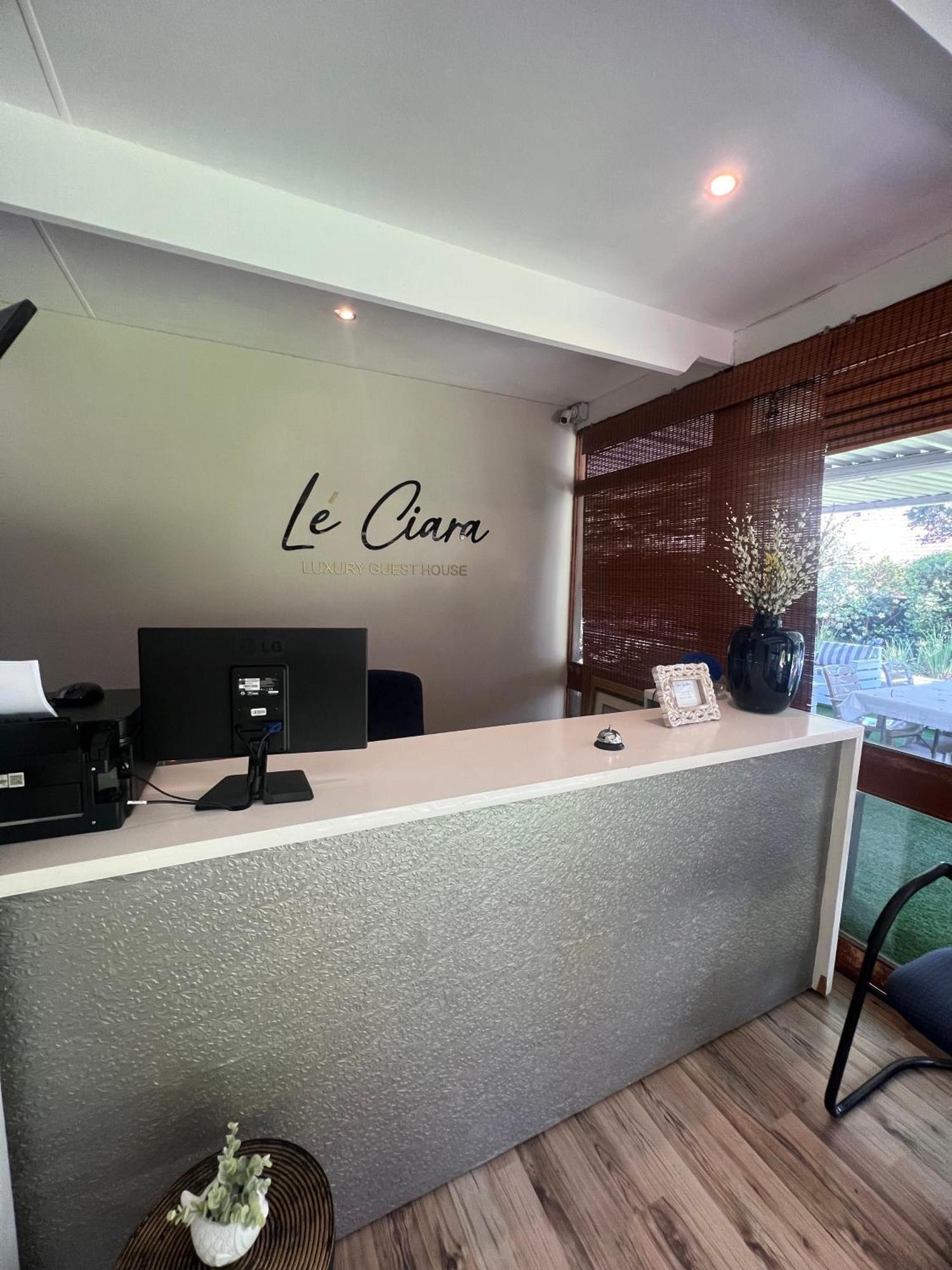 Le'Ciara Luxury Guest House Johannesburgo Exterior foto